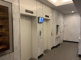 　エレベーターは2基設けられていて、待ち時間が少なくて済みそうです。