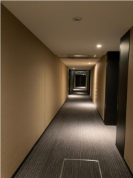 　共用廊下はプライバシーに配慮した内廊下設計