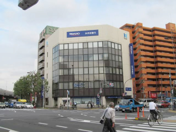 その他　みずほ銀行　江戸川橋支店　徒歩5分です。