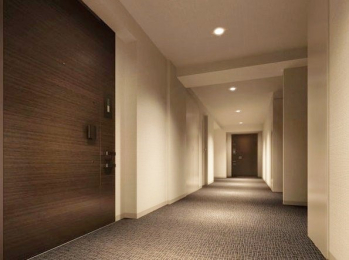 　プライバシー性のある内廊下設計。絨毯敷きで足音にも配慮されています。