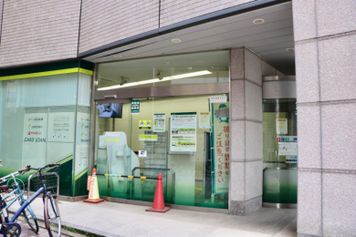 　三井住友銀行　小石川支店　徒歩3分です。