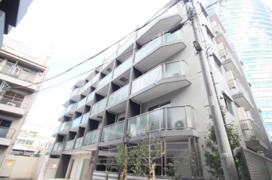 現地外観写真　2016年築の「LUMEED飯田橋」１階のお部屋のご紹介です！現在空室、入居日ご相談可能です。