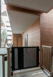 �@�v���C�o�V�[�m�ۓ��A�h�Ɛ��̌���ɂ����ʓI�ȃ|�[�`�t�B