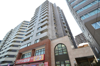 ���n�O�ώʐ^�@�O�����ʂ艈���ɗ��n����y�}�[�W���s�J�����z