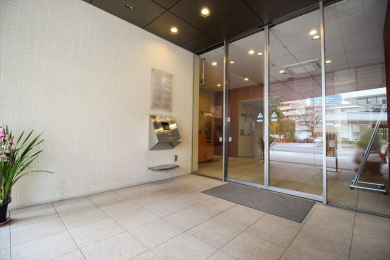 �@�}���V�������̓I�[�g���b�N�E�h�ƃJ���������萶��������Ă���܂��B