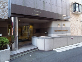 �@�勞�A�X�e�[�W�Ǘ��ŊǗ����s���͂��Ă���܂��B2019�N�ɂ͑�K�͏C�U�H���ρB
